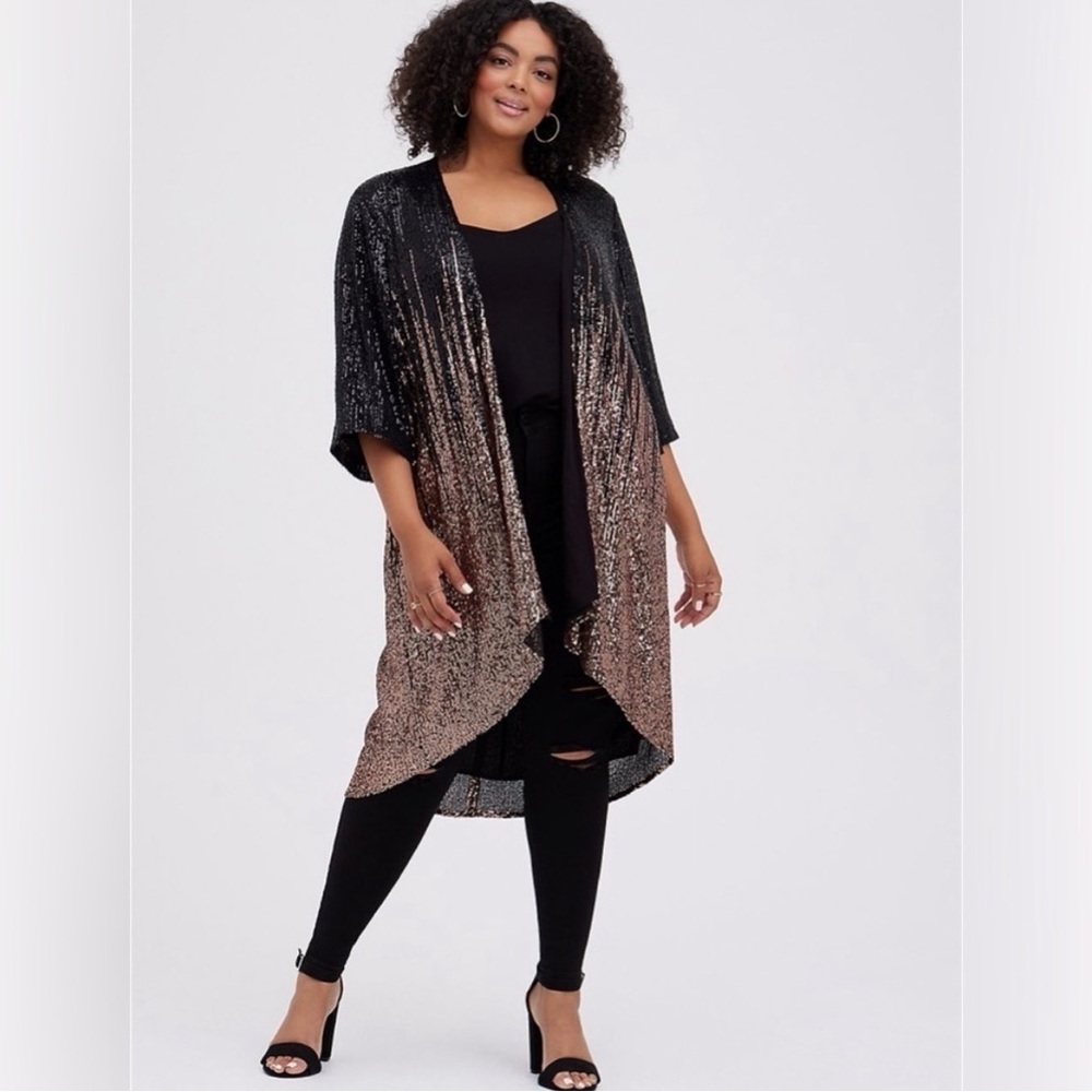 NWT Torrid Black and Gold Sequin Kimono